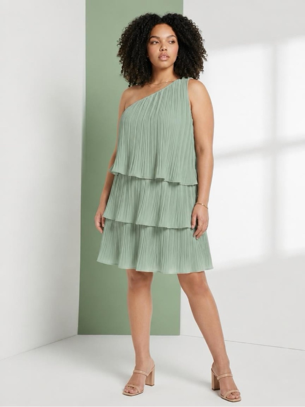 ZESICA Pleated Maxi Dress in Green Size Large NWT